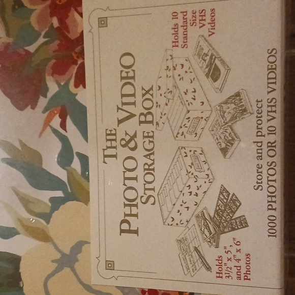 Photo &Video Storage Box - Picture 2 of 11